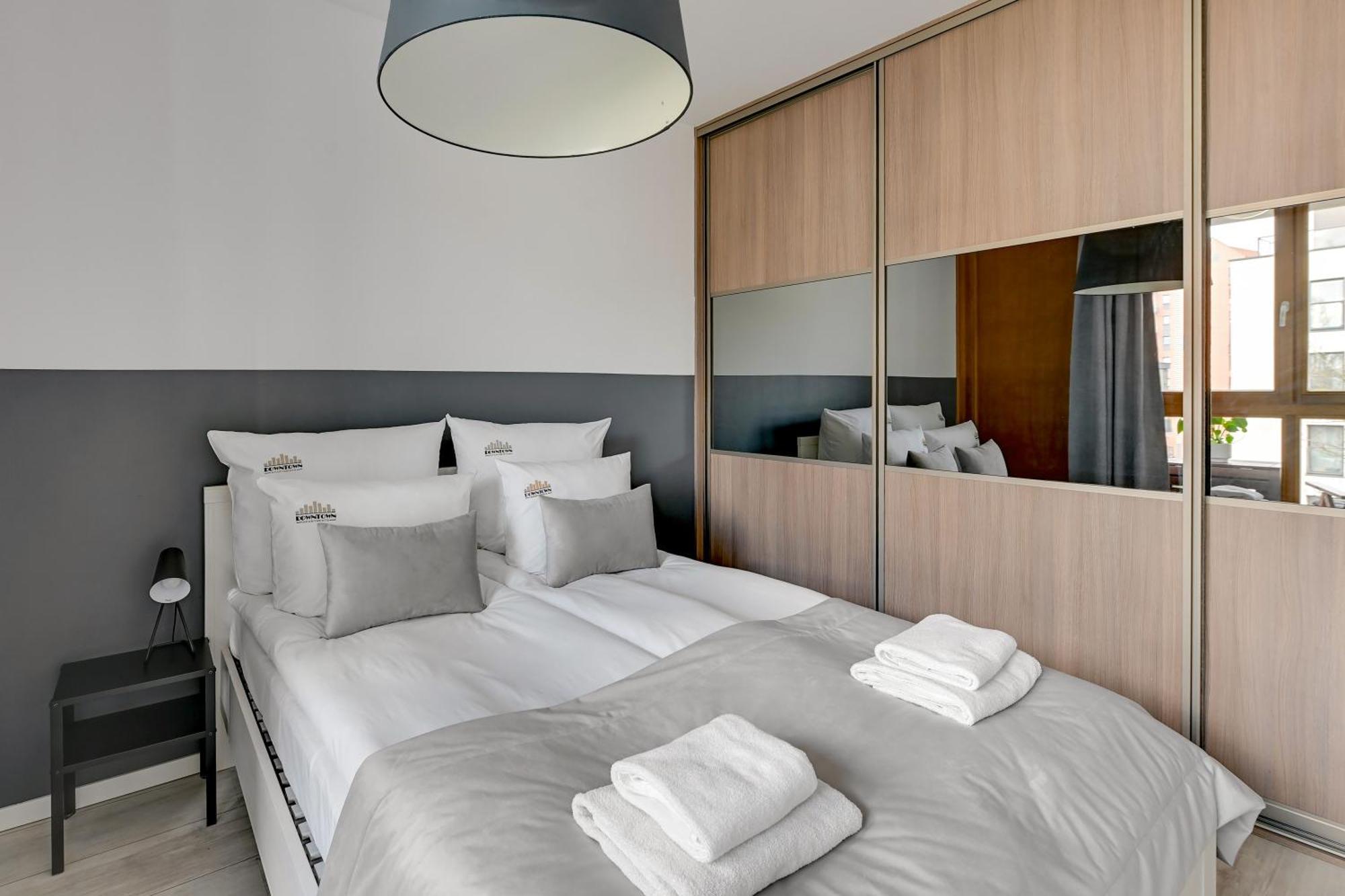 Aura Island Riverside By Downtown Apartament